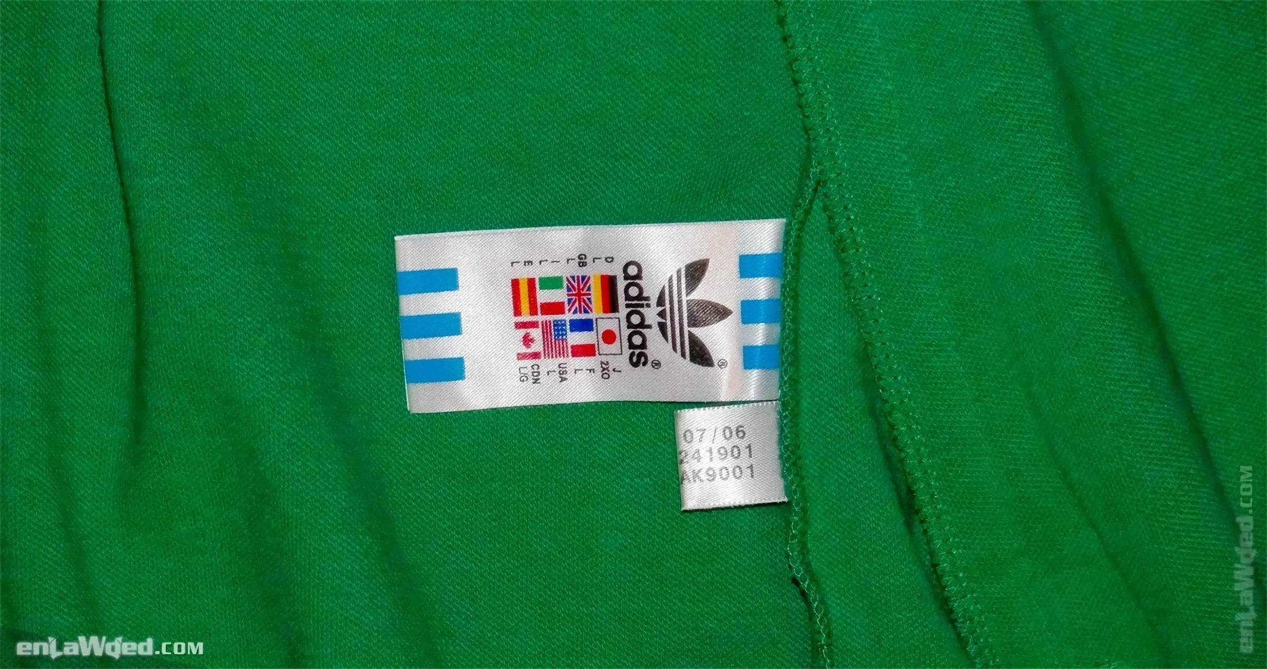 Adidas tag of the Cape Town jacket, with the month and year of fabrication: 07/2006
