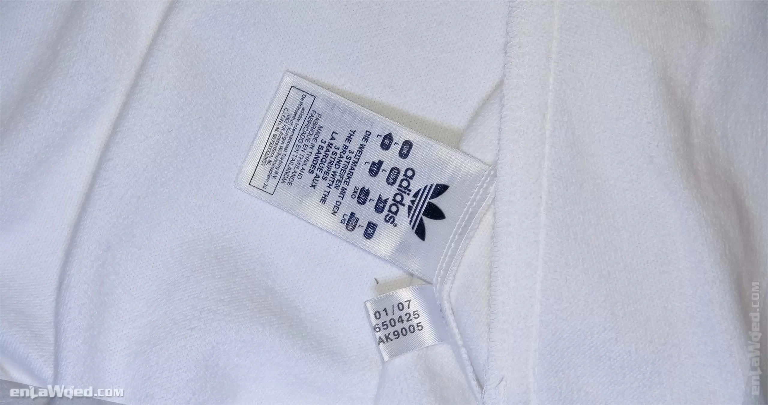 Adidas tag of the Ibiza jacket, with the month and year of fabrication: 01/2007